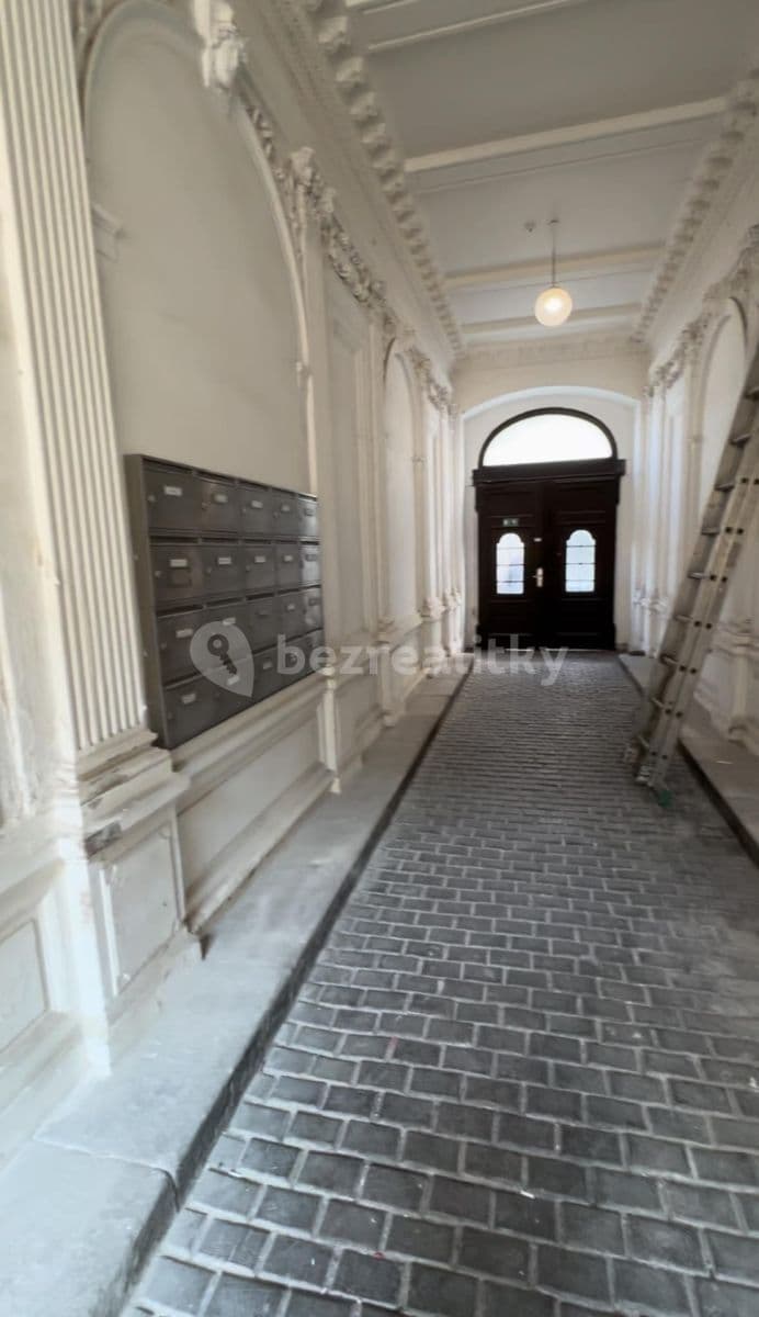 Pronájem bytu 2+kk 42 m², Pobřežní, Praha, Praha Pronájem bytu 2+kk 42 m², Pobřežní, Praha, Praha