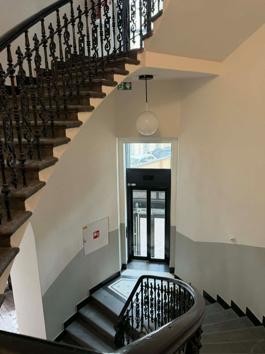 Pronájem bytu 2+kk 42 m², Pobřežní, Praha, Praha Pronájem bytu 2+kk 42 m², Pobřežní, Praha, Praha