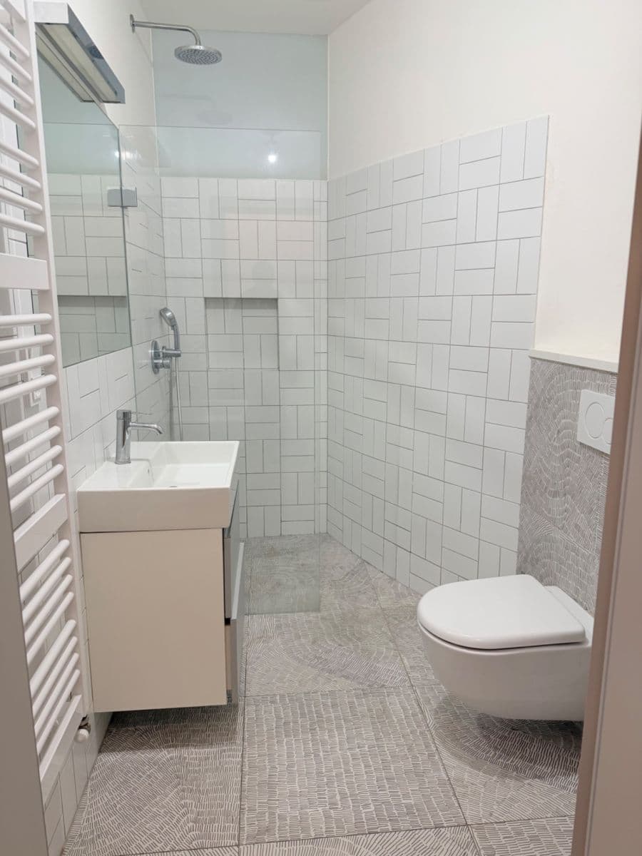 Pronájem bytu 2+kk 42 m², Pobřežní, Praha, Praha Pronájem bytu 2+kk 42 m², Pobřežní, Praha, Praha