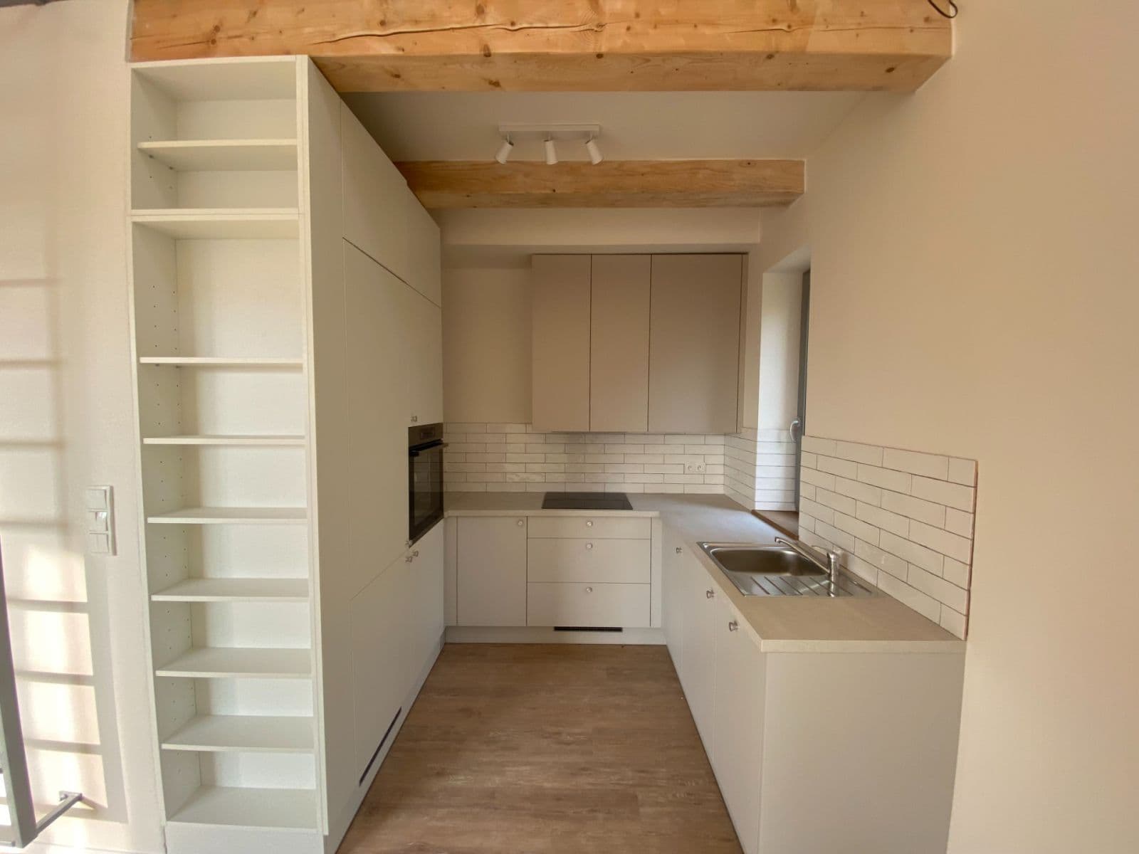 Pronájem bytu 2+kk 53 m², Karlovarská, Praha, Praha Pronájem bytu 2+kk 53 m², Karlovarská, Praha, Praha