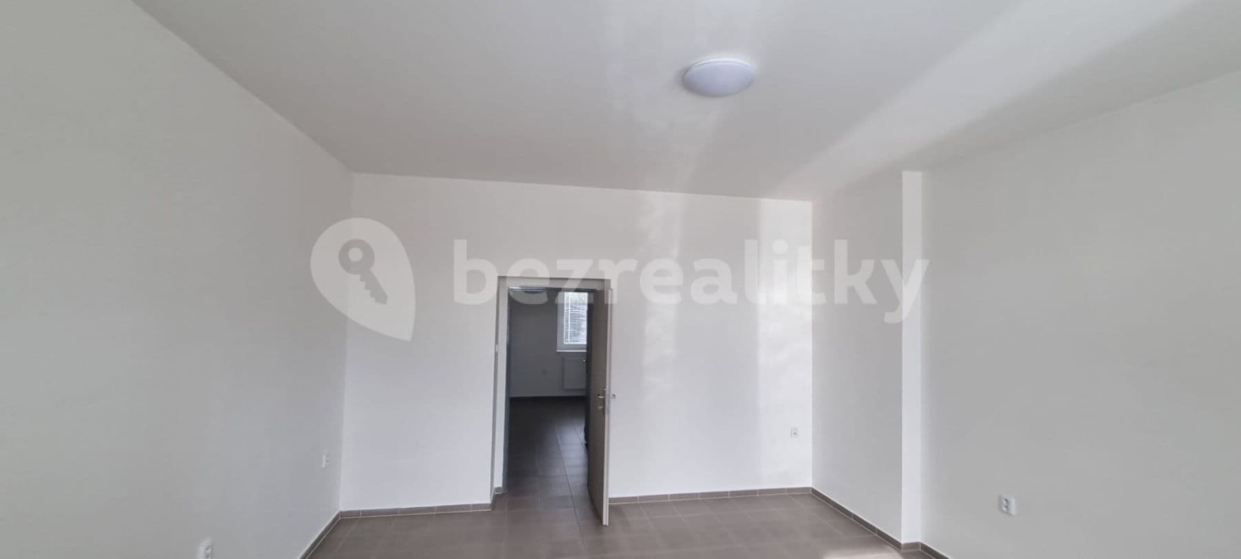 Pronájem bytu 1+1 40 m², Emy Destinové, Ústí nad Labem, Ústecký kraj Pronájem bytu 1+1 40 m², Emy Destinové, Ústí nad Labem, Ústecký kraj