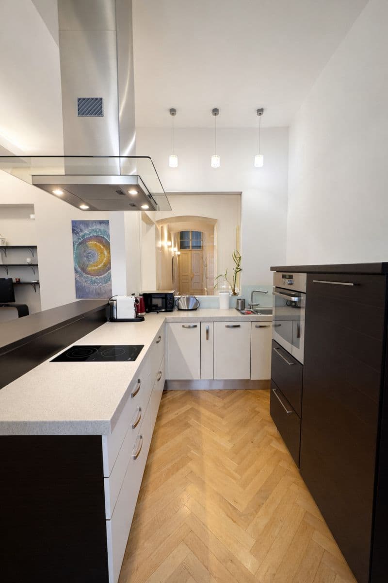 Pronájem bytu 76 m², Týnská ulička, Praha, Praha Pronájem bytu 76 m², Týnská ulička, Praha, Praha