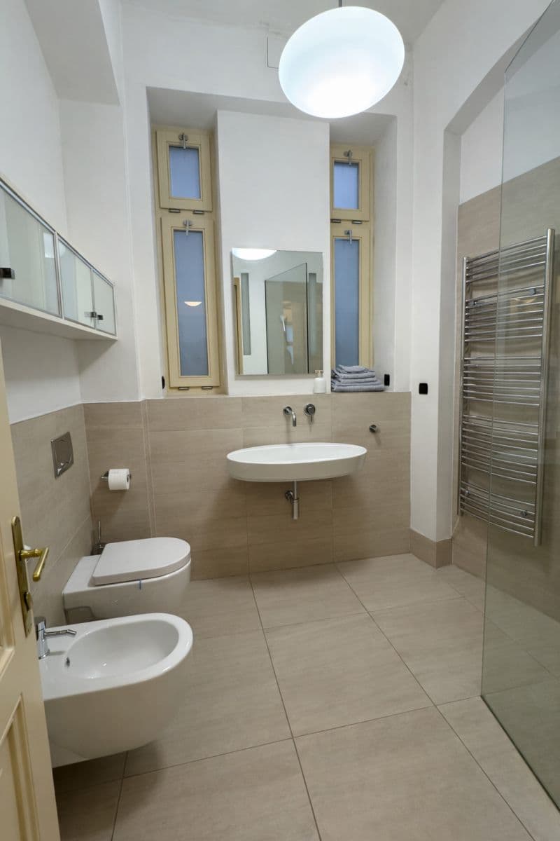 Pronájem bytu 76 m², Týnská ulička, Praha, Praha Pronájem bytu 76 m², Týnská ulička, Praha, Praha
