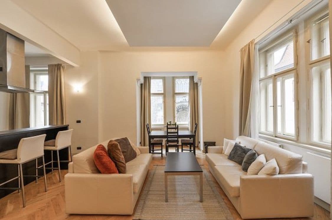 Pronájem bytu 76 m², Týnská ulička, Praha, Praha Pronájem bytu 76 m², Týnská ulička, Praha, Praha