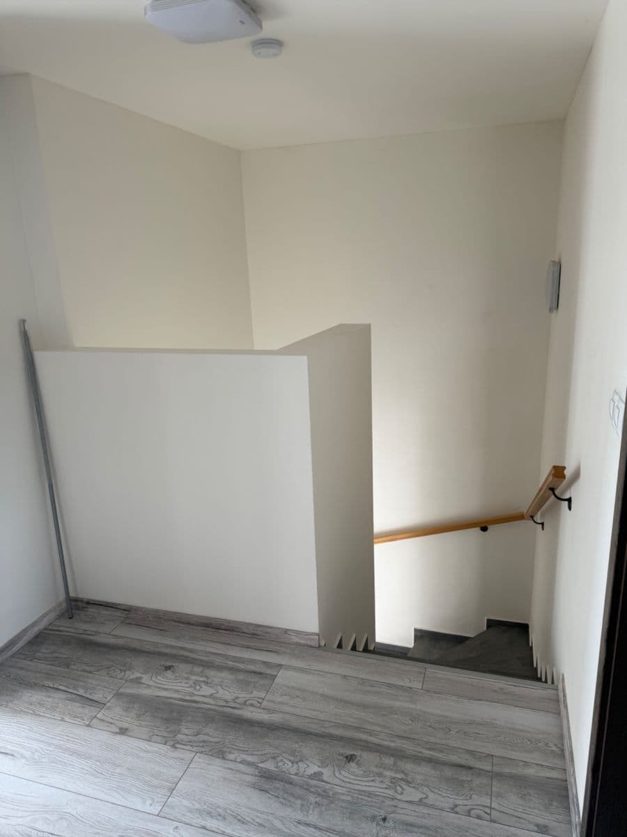 Pronájem domu 130 m², pozemek 305 m², Kozomínská, Postřižín, Středočeský kraj Pronájem domu 130 m², pozemek 305 m², Kozomínská, Postřižín, Středočeský kraj