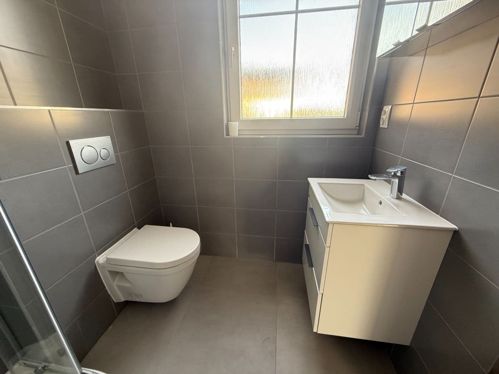 Pronájem domu 130 m², pozemek 305 m², Kozomínská, Postřižín, Středočeský kraj Pronájem domu 130 m², pozemek 305 m², Kozomínská, Postřižín, Středočeský kraj
