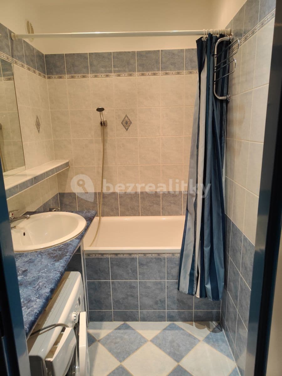 Pronájem bytu 1+kk 29 m², Bukolská, Praha, Praha Pronájem bytu 1+kk 29 m², Bukolská, Praha, Praha