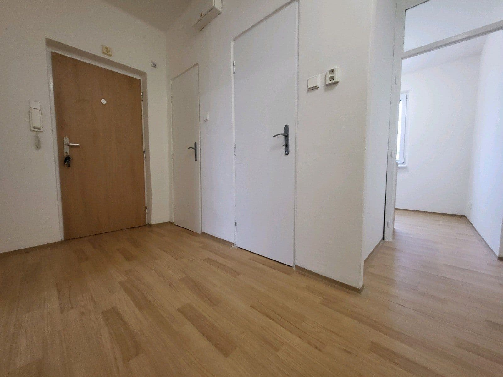 Pronájem bytu 2+1 55 m², Holubova, Karviná, Moravskoslezský kraj Pronájem bytu 2+1 55 m², Holubova, Karviná, Moravskoslezský kraj