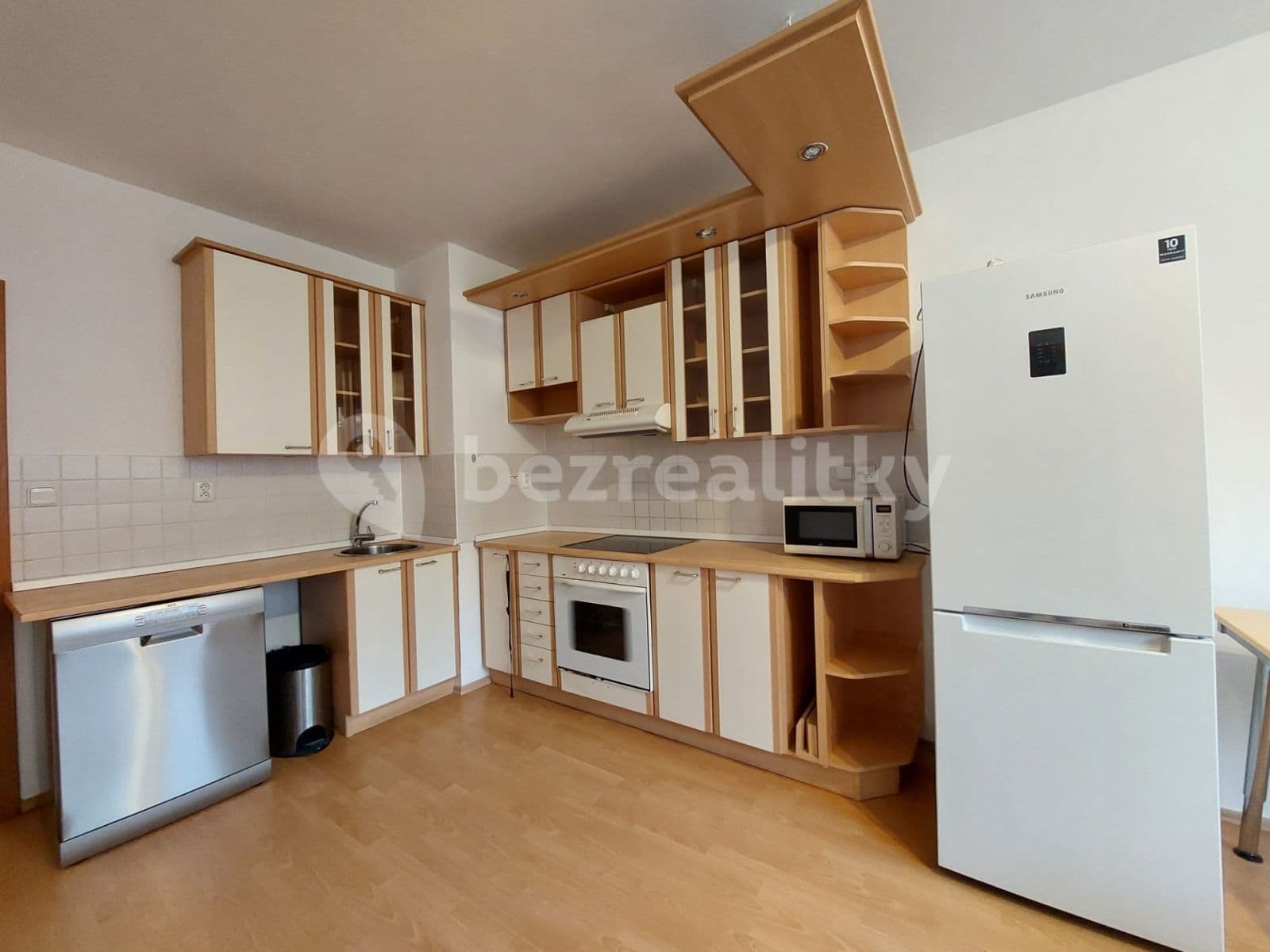 Pronájem bytu 2+kk 44 m², Hnězdenská, Praha, Praha Pronájem bytu 2+kk 44 m², Hnězdenská, Praha, Praha