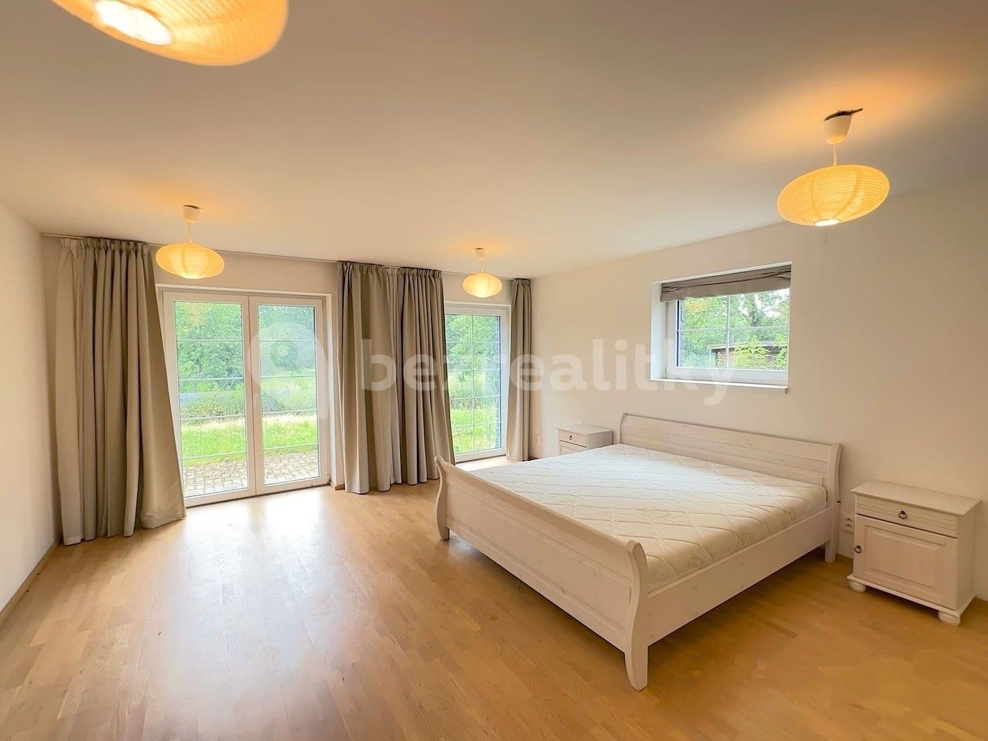 Pronájem domu 178 m², pozemek 440 m², Nad Mlýnem, Praha, Praha Pronájem domu 178 m², pozemek 440 m², Nad Mlýnem, Praha, Praha