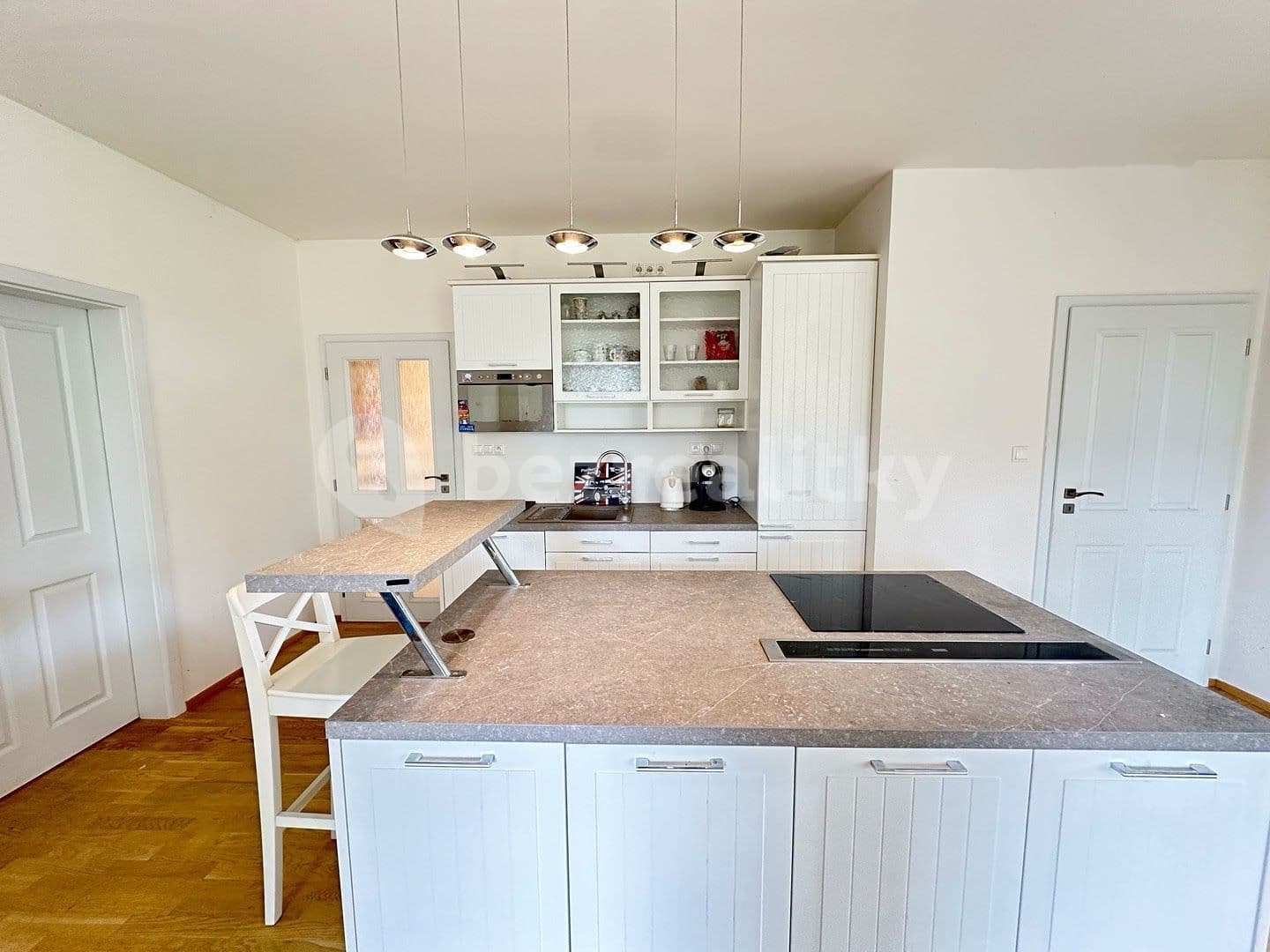 Pronájem domu 178 m², pozemek 440 m², Nad Mlýnem, Praha, Praha Pronájem domu 178 m², pozemek 440 m², Nad Mlýnem, Praha, Praha