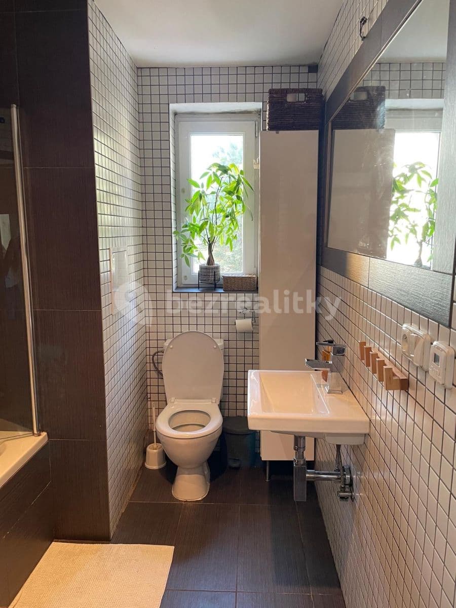 Pronájem bytu 3+1 60 m², Ke Zvonici, Praha, Praha Pronájem bytu 3+1 60 m², Ke Zvonici, Praha, Praha