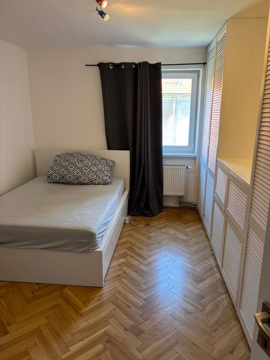 Pronájem bytu 3+1 60 m², Ke Zvonici, Praha, Praha Pronájem bytu 3+1 60 m², Ke Zvonici, Praha, Praha