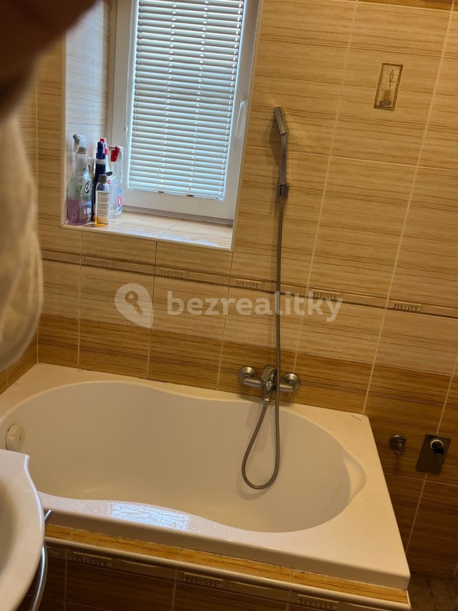 Pronájem bytu 2+kk 39 m², U Vlastního krbu, Teplice, Ústecký kraj Pronájem bytu 2+kk 39 m², U Vlastního krbu, Teplice, Ústecký kraj