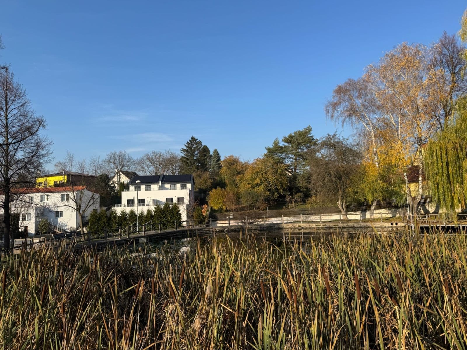 Pronájem bytu 2+kk 50 m², Na Průhonu, Dolní Břežany, Středočeský kraj Pronájem bytu 2+kk 50 m², Na Průhonu, Dolní Břežany, Středočeský kraj