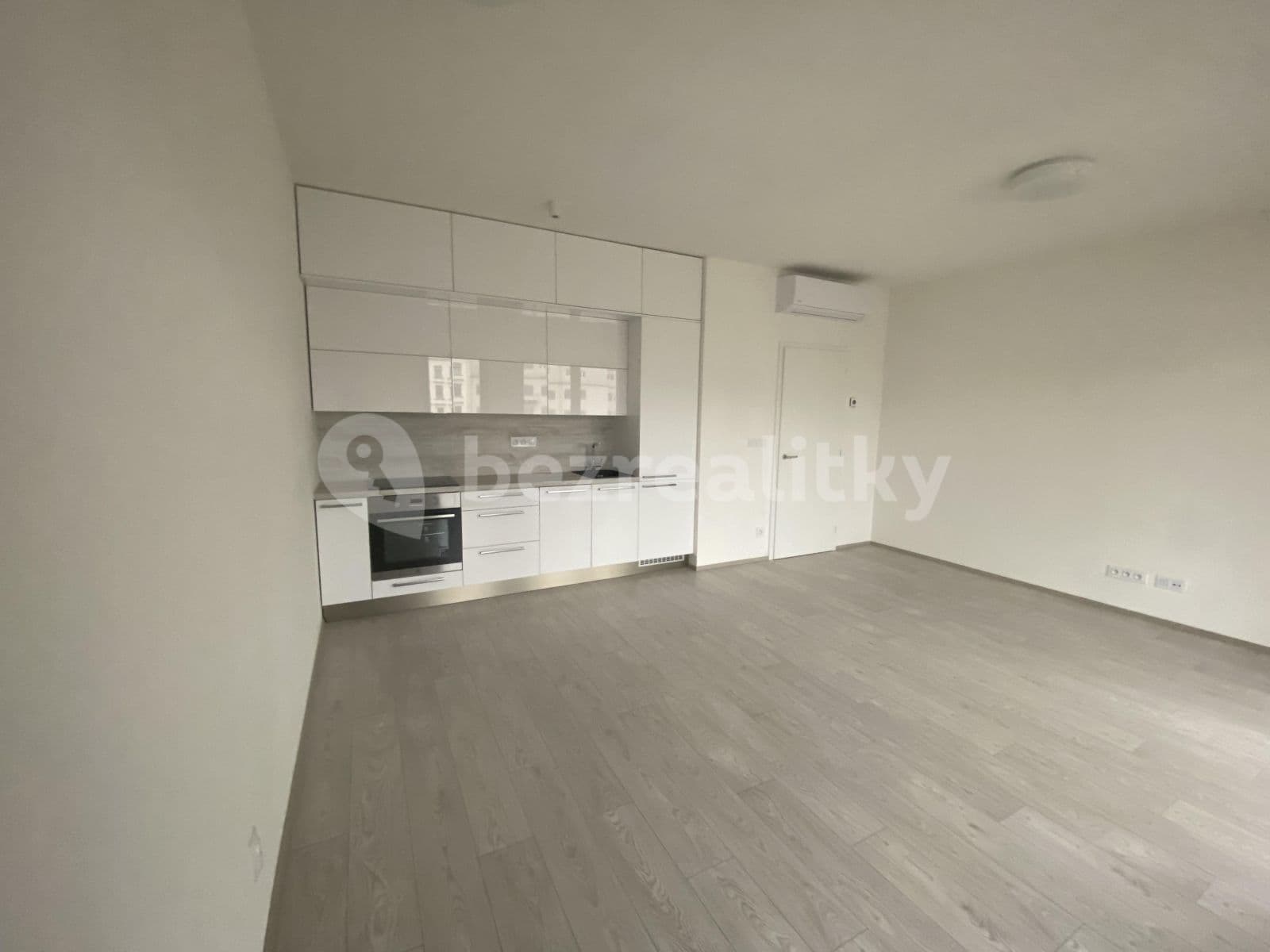 Pronájem bytu 1+kk 37 m², Brno, Jihomoravský kraj Pronájem bytu 1+kk 37 m², Brno, Jihomoravský kraj