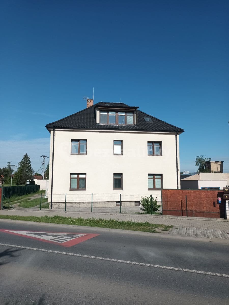 Pronájem bytu 1+kk 15 m², Masarykova, Čelákovice, Středočeský kraj Pronájem bytu 1+kk 15 m², Masarykova, Čelákovice, Středočeský kraj