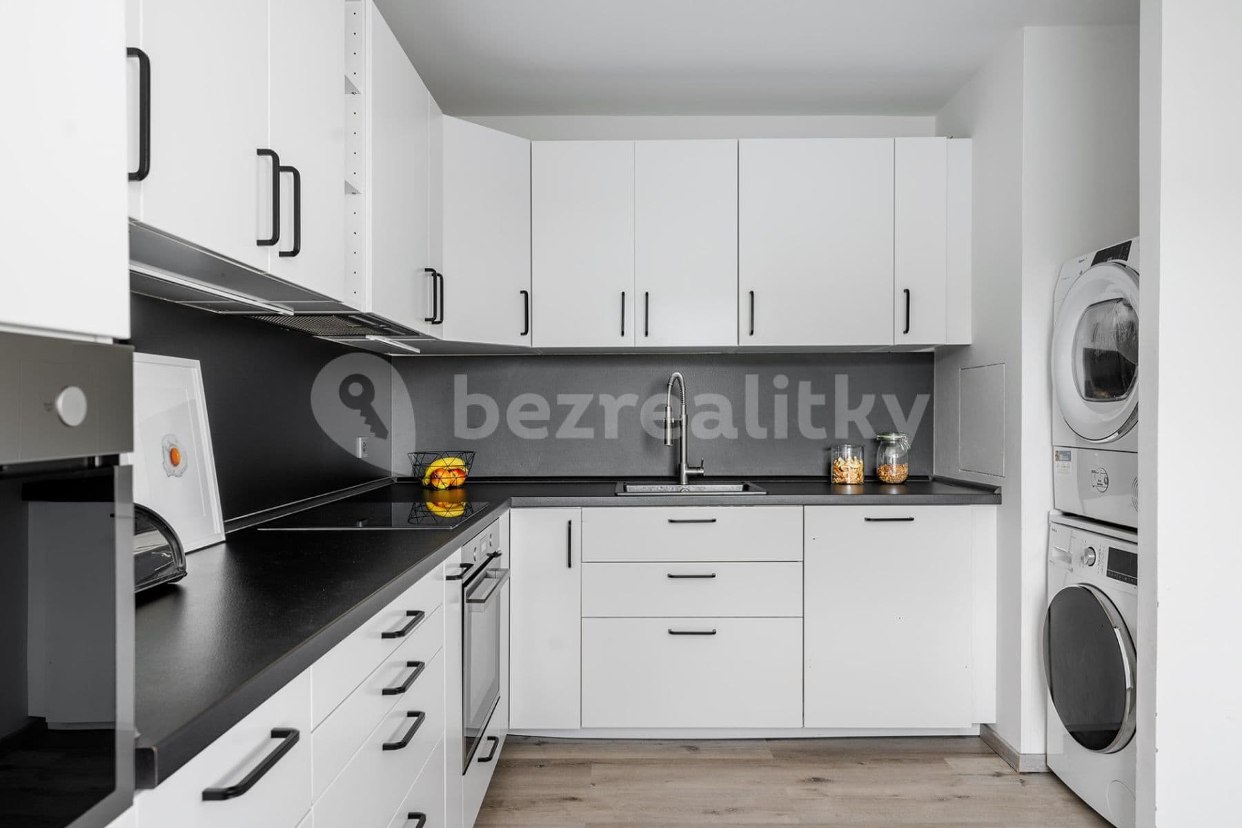 Pronájem bytu 3+kk 79 m², Přecechtělova, Praha, Praha Pronájem bytu 3+kk 79 m², Přecechtělova, Praha, Praha