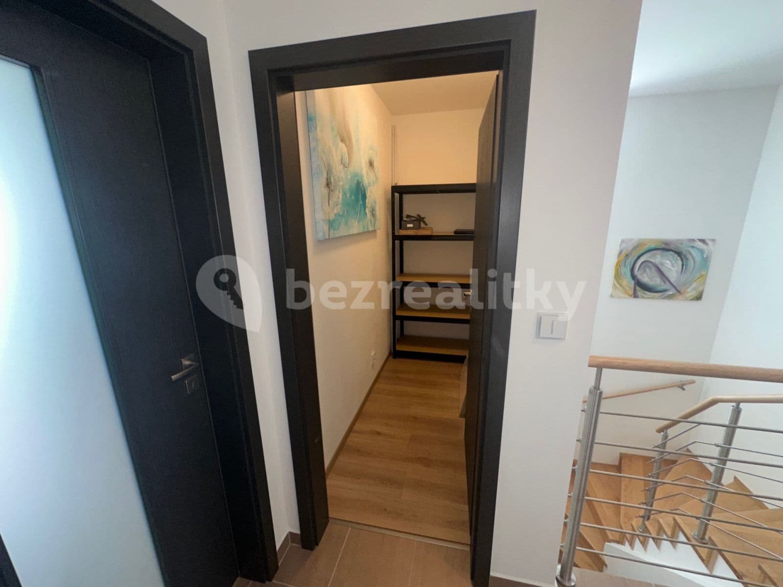 Pronájem domu 180 m², pozemek 351 m², Modřínová, Zruč-Senec, Plzeňský kraj Pronájem domu 180 m², pozemek 351 m², Modřínová, Zruč-Senec, Plzeňský kraj