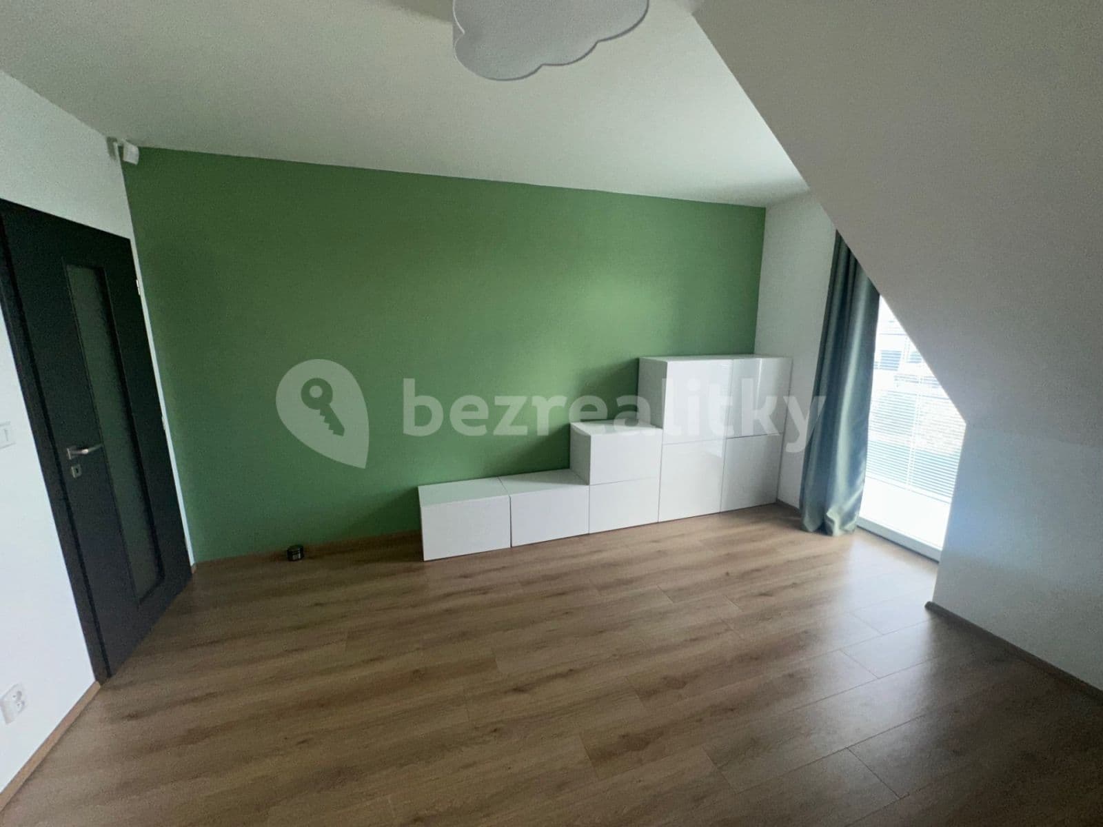 Pronájem domu 180 m², pozemek 351 m², Modřínová, Zruč-Senec, Plzeňský kraj Pronájem domu 180 m², pozemek 351 m², Modřínová, Zruč-Senec, Plzeňský kraj