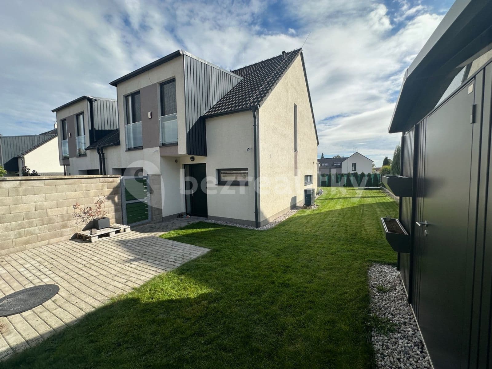 Pronájem domu 180 m², pozemek 351 m², Modřínová, Zruč-Senec, Plzeňský kraj Pronájem domu 180 m², pozemek 351 m², Modřínová, Zruč-Senec, Plzeňský kraj