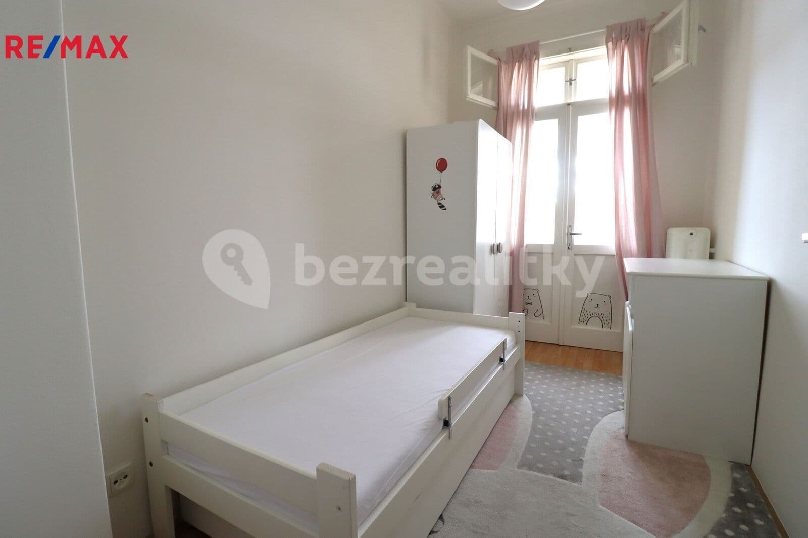 Pronájem bytu 3+1 92 m², Štefánikova, Praha, Praha Pronájem bytu 3+1 92 m², Štefánikova, Praha, Praha