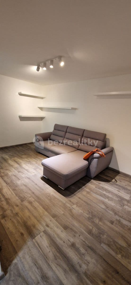 Pronájem bytu 2+kk 42 m², Braniborská, Milovice, Středočeský kraj Pronájem bytu 2+kk 42 m², Braniborská, Milovice, Středočeský kraj