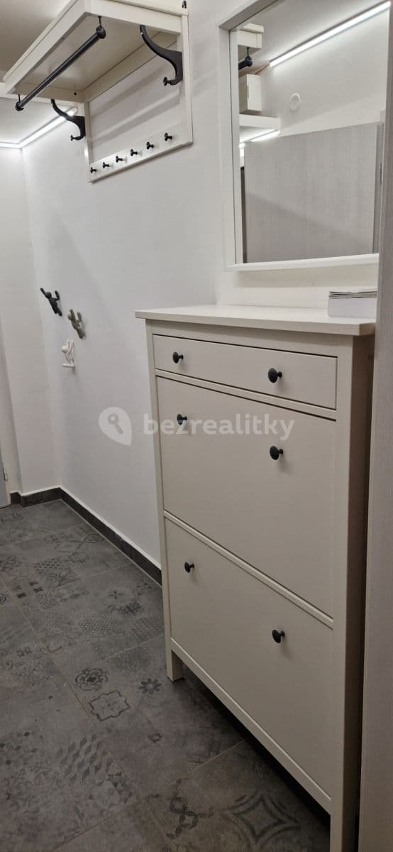 Pronájem bytu 2+kk 42 m², Braniborská, Milovice, Středočeský kraj Pronájem bytu 2+kk 42 m², Braniborská, Milovice, Středočeský kraj