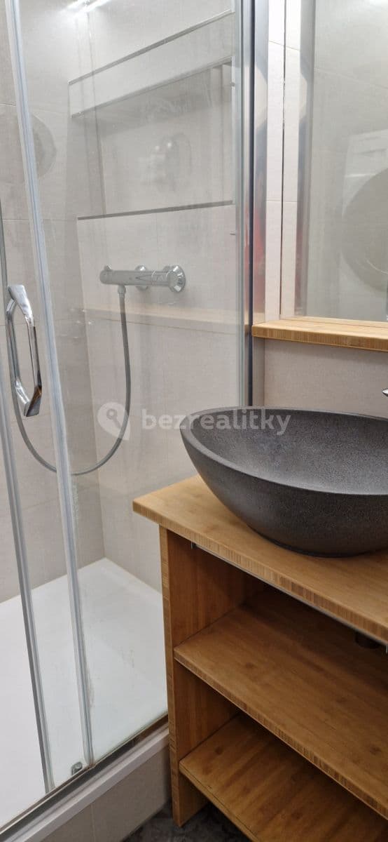 Pronájem bytu 2+kk 42 m², Braniborská, Milovice, Středočeský kraj Pronájem bytu 2+kk 42 m², Braniborská, Milovice, Středočeský kraj