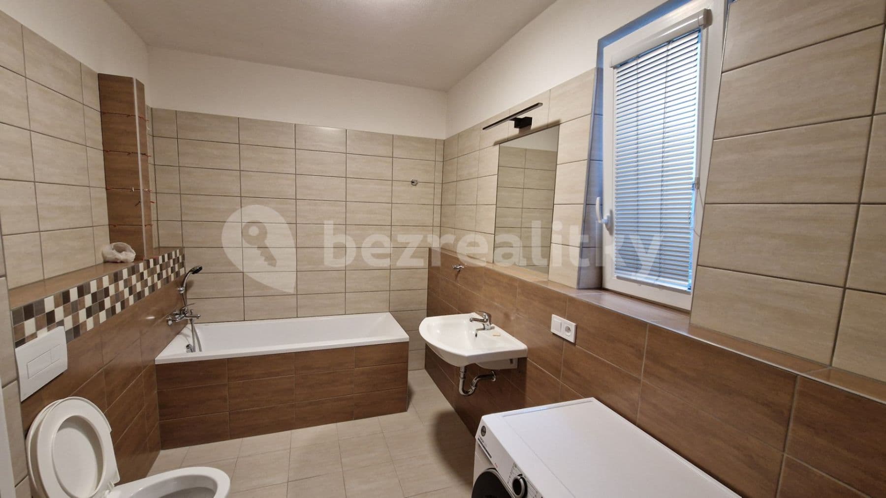 Pronájem bytu 2+kk 59 m², Poděbradova, Plzeň, Plzeňský kraj Pronájem bytu 2+kk 59 m², Poděbradova, Plzeň, Plzeňský kraj