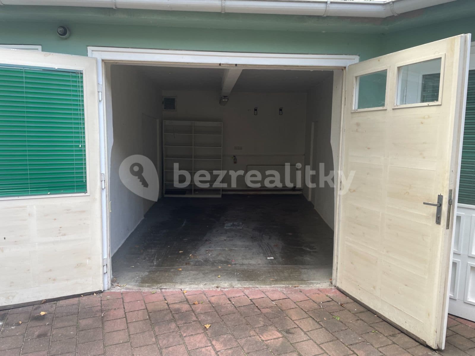 Pronájem garáže 21 m², Uralská, Praha, Praha Pronájem garáže 21 m², Uralská, Praha, Praha