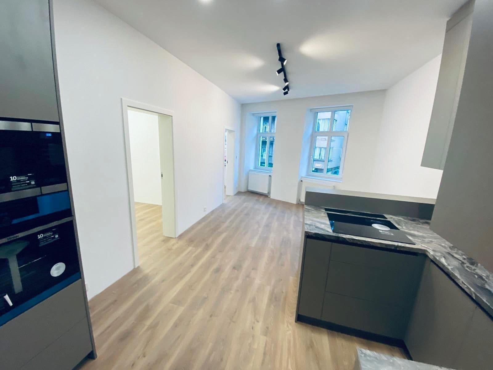 Pronájem bytu 2+1 58 m², Milady Horákové, Praha, Praha Pronájem bytu 2+1 58 m², Milady Horákové, Praha, Praha
