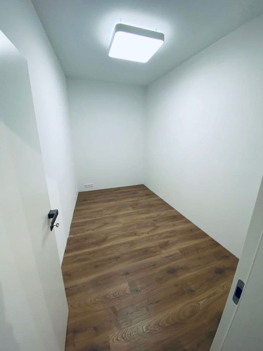 Pronájem bytu 2+1 58 m², Milady Horákové, Praha, Praha Pronájem bytu 2+1 58 m², Milady Horákové, Praha, Praha