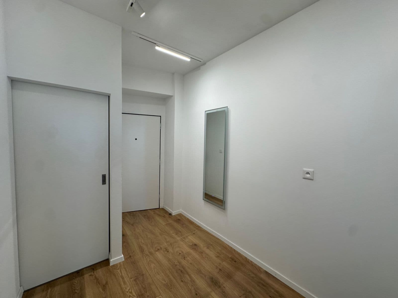 Pronájem bytu 2+1 58 m², Milady Horákové, Praha, Praha Pronájem bytu 2+1 58 m², Milady Horákové, Praha, Praha