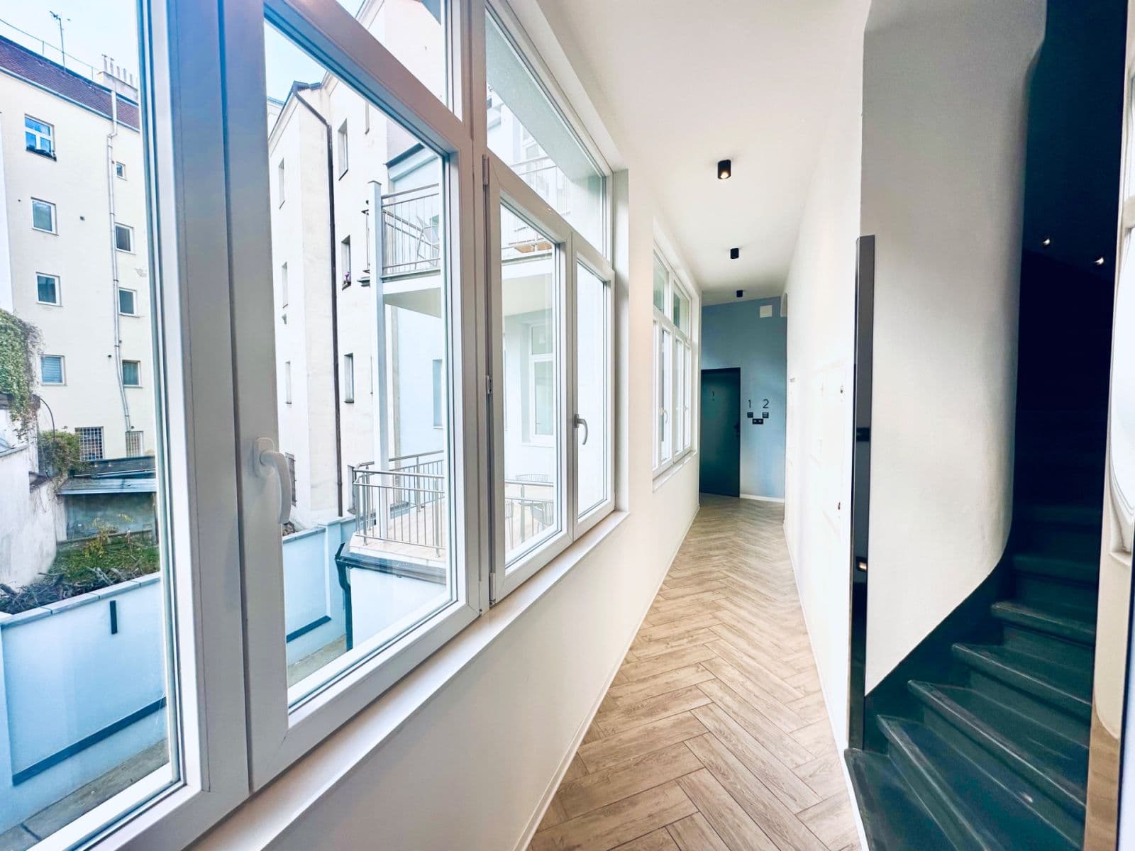 Pronájem bytu 2+1 58 m², Milady Horákové, Praha, Praha Pronájem bytu 2+1 58 m², Milady Horákové, Praha, Praha