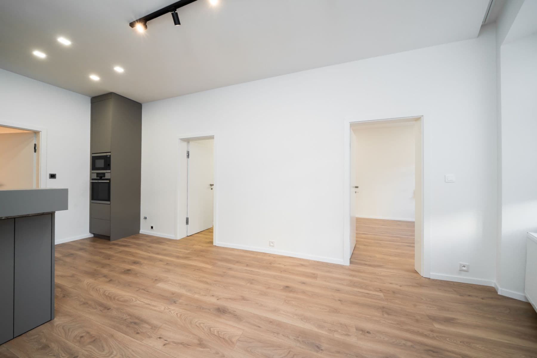 Pronájem bytu 2+1 58 m², Milady Horákové, Praha, Praha Pronájem bytu 2+1 58 m², Milady Horákové, Praha, Praha