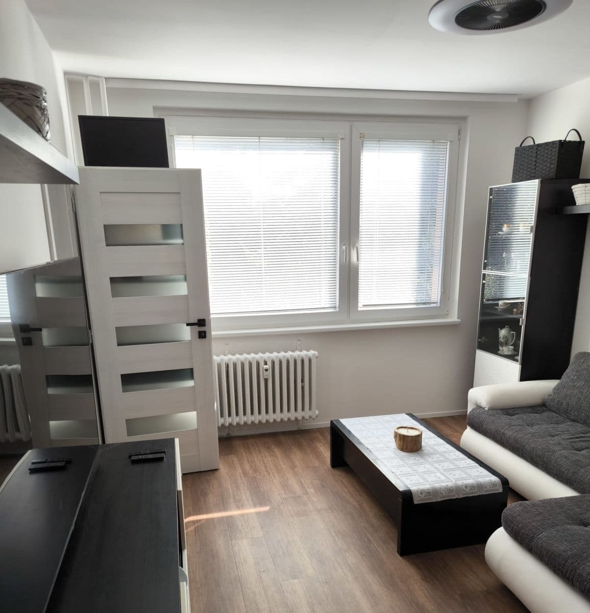 Pronájem bytu 1+kk 31 m², Benkova, Praha, Praha Pronájem bytu 1+kk 31 m², Benkova, Praha, Praha