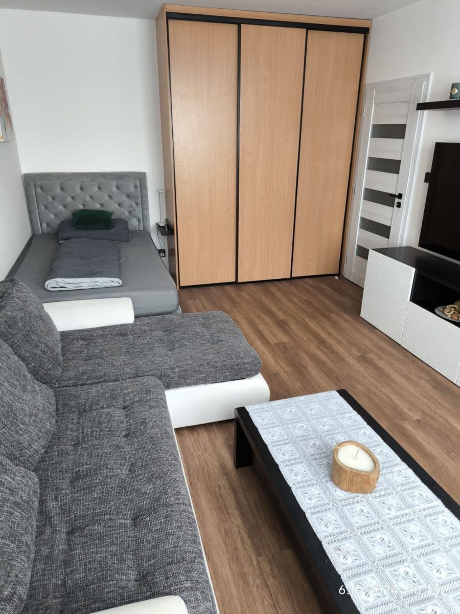 Pronájem bytu 1+kk 31 m², Benkova, Praha, Praha Pronájem bytu 1+kk 31 m², Benkova, Praha, Praha