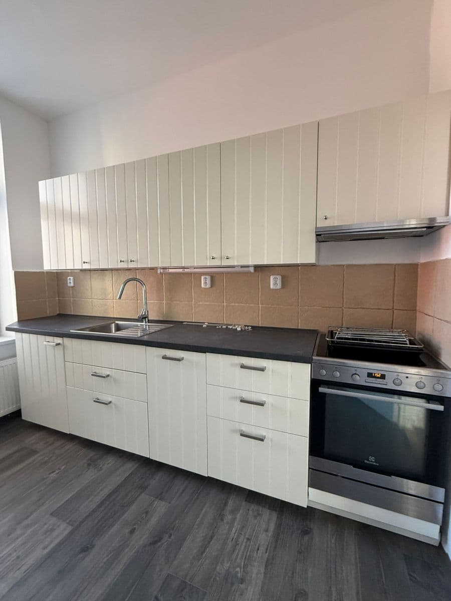 Pronájem bytu 3+1 92 m², Ostrovní, Litoměřice, Ústecký kraj Pronájem bytu 3+1 92 m², Ostrovní, Litoměřice, Ústecký kraj