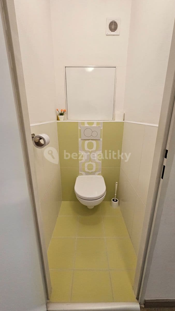 Pronájem bytu 2+kk 43 m², Boloňská, Praha, Praha Pronájem bytu 2+kk 43 m², Boloňská, Praha, Praha