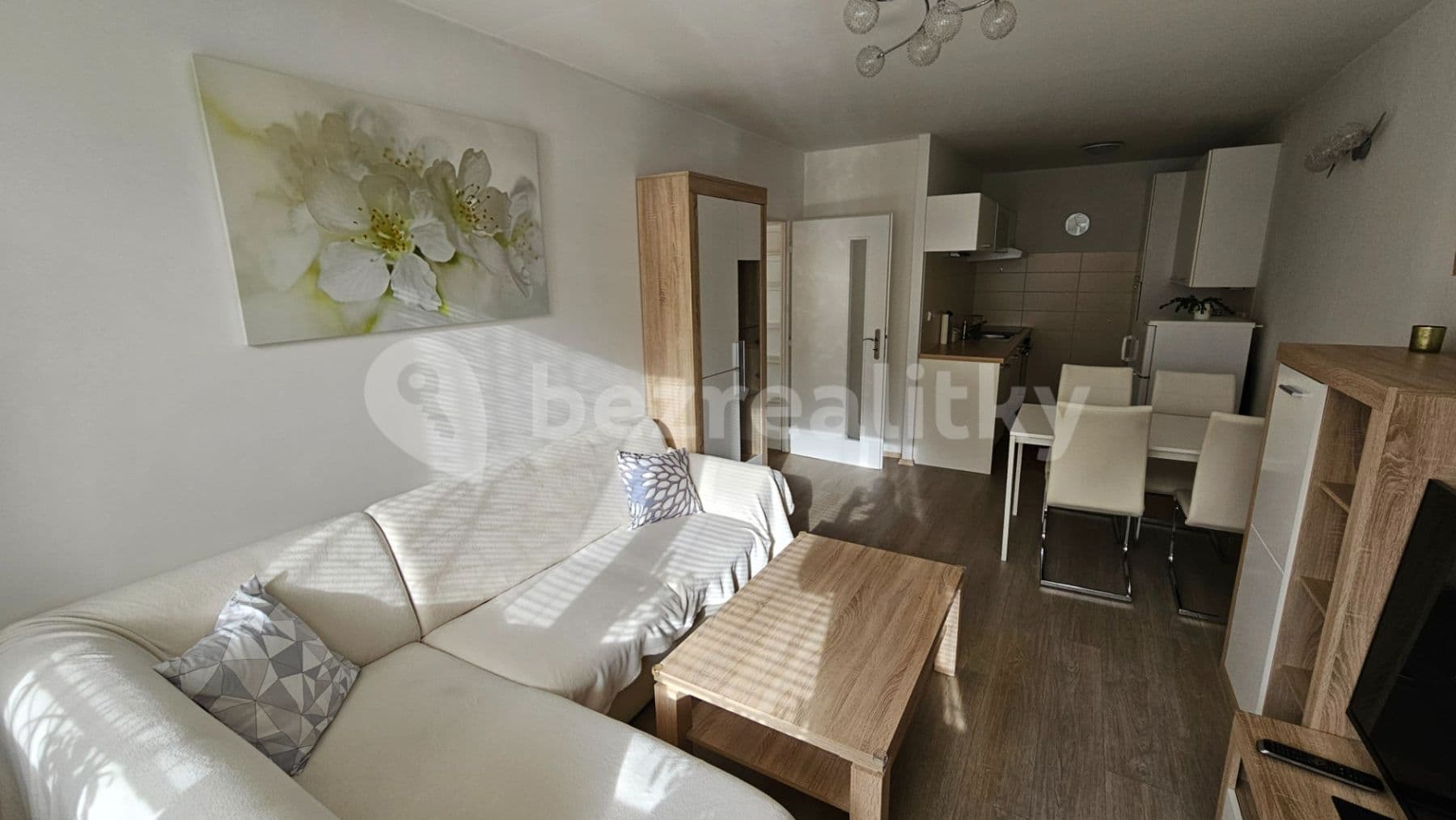 Pronájem bytu 2+kk 43 m², Boloňská, Praha, Praha Pronájem bytu 2+kk 43 m², Boloňská, Praha, Praha