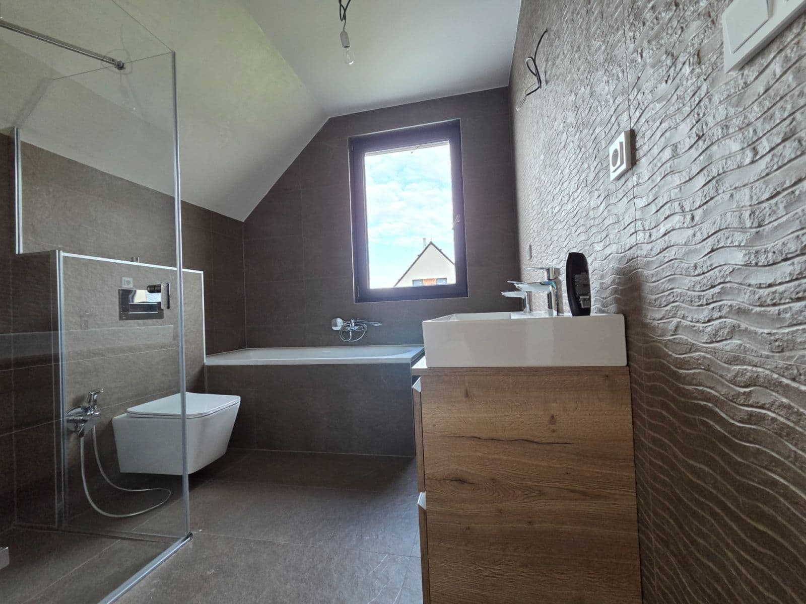 Prodej domu 113 m², pozemek 576 m², Výtoňská, Praha, Praha Prodej domu 113 m², pozemek 576 m², Výtoňská, Praha, Praha