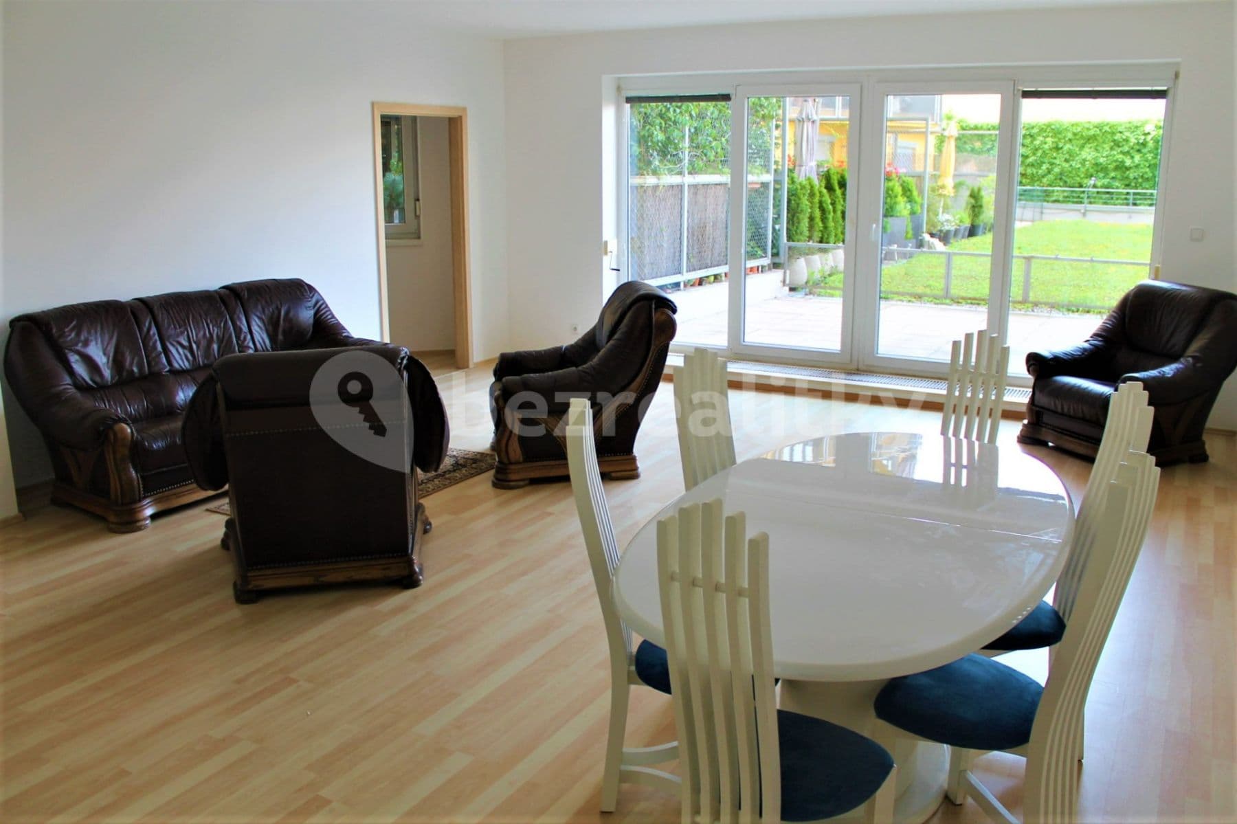 Pronájem bytu 2+kk 81 m², Na Harfě, Praha, Praha Pronájem bytu 2+kk 81 m², Na Harfě, Praha, Praha