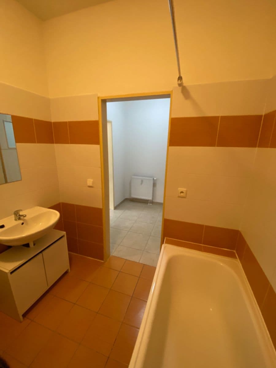 Pronájem bytu 1+kk 35 m², Otvovice, Středočeský kraj Pronájem bytu 1+kk 35 m², Otvovice, Středočeský kraj