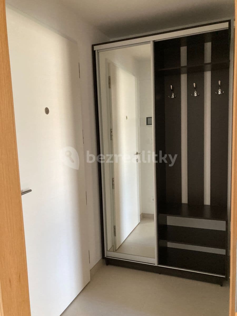 Pronájem bytu 1+kk 34 m², Šenácká, Praha, Praha Pronájem bytu 1+kk 34 m², Šenácká, Praha, Praha
