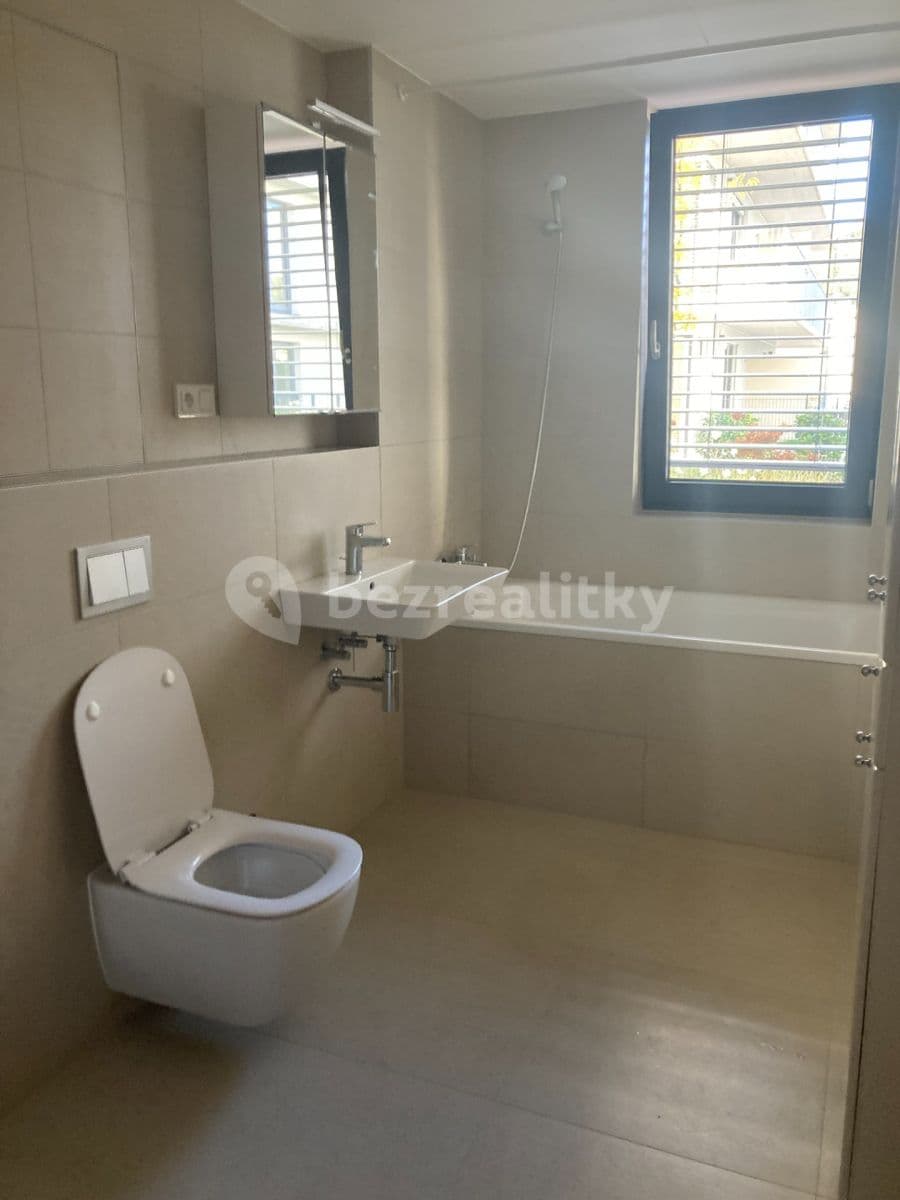 Pronájem bytu 1+kk 34 m², Šenácká, Praha, Praha Pronájem bytu 1+kk 34 m², Šenácká, Praha, Praha