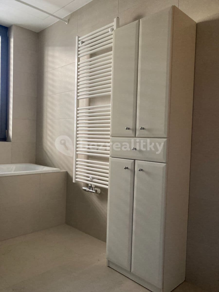 Pronájem bytu 1+kk 34 m², Šenácká, Praha, Praha Pronájem bytu 1+kk 34 m², Šenácká, Praha, Praha