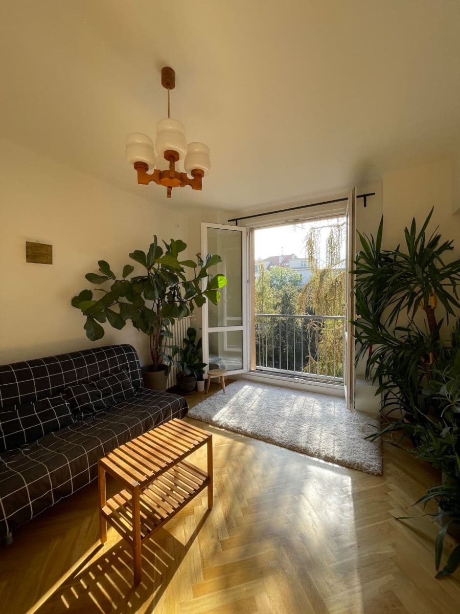Pronájem bytu 2+1 60 m², Jakutská, Praha, Praha Pronájem bytu 2+1 60 m², Jakutská, Praha, Praha