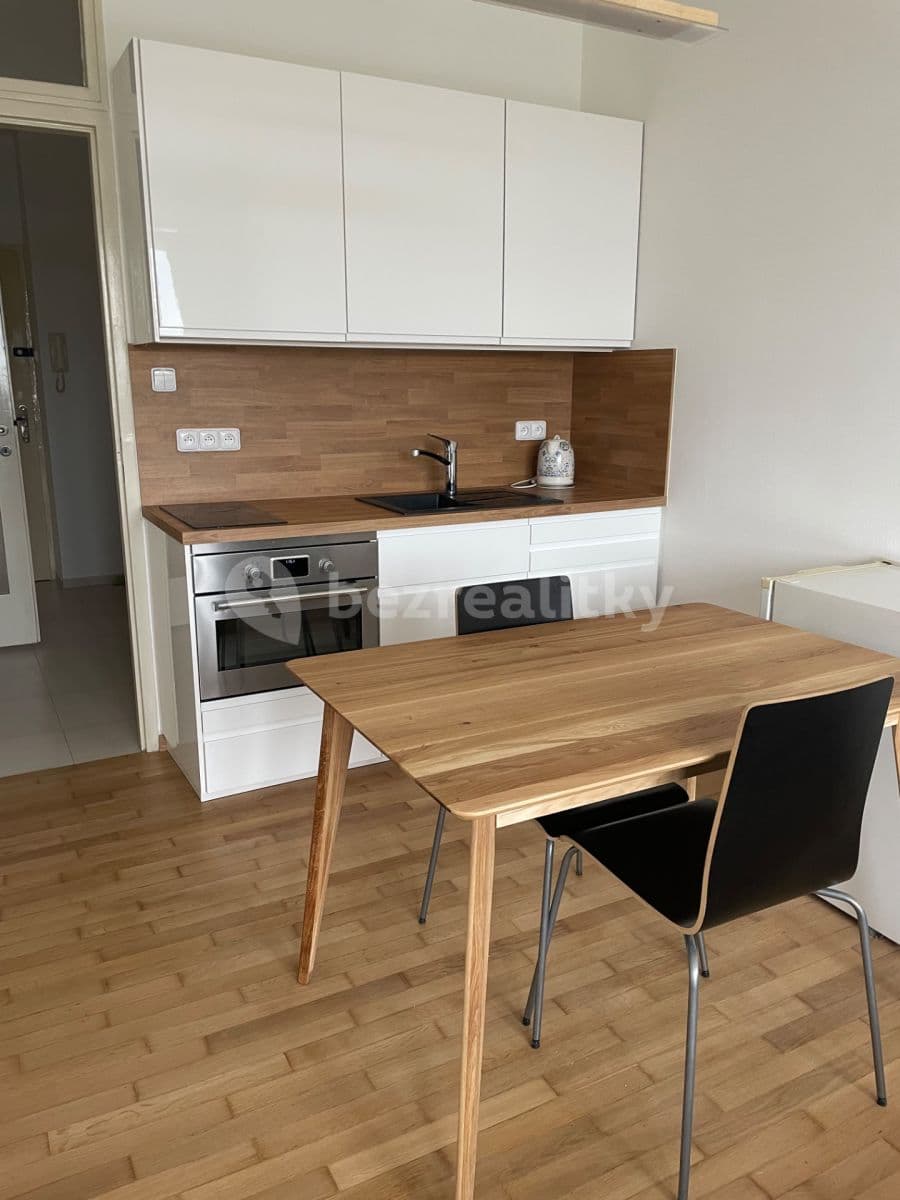 Pronájem bytu 1+kk 36 m², Milady Horákové, Praha, Praha Pronájem bytu 1+kk 36 m², Milady Horákové, Praha, Praha