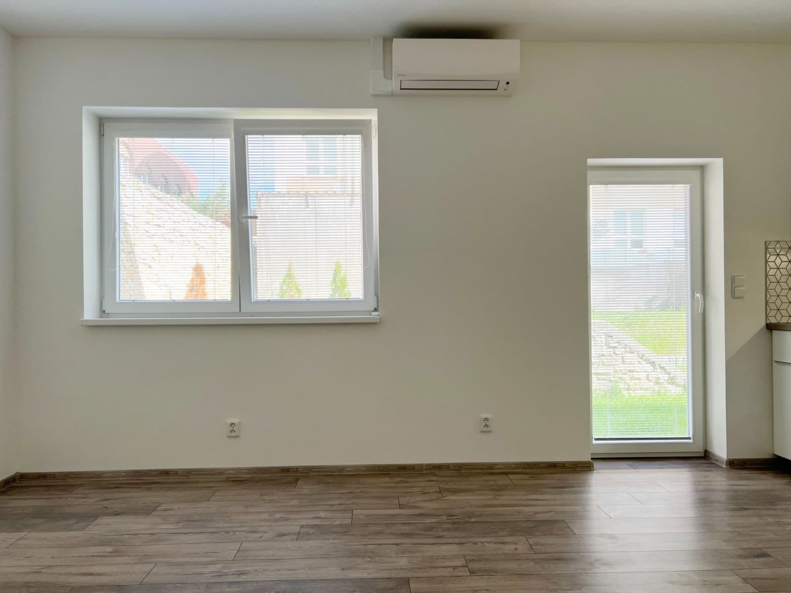 Pronájem bytu 1+kk 38 m², Nad Vápenkami, Kladno, Středočeský kraj Pronájem bytu 1+kk 38 m², Nad Vápenkami, Kladno, Středočeský kraj